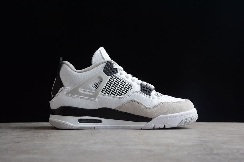 Air Jordan 4 Military Black