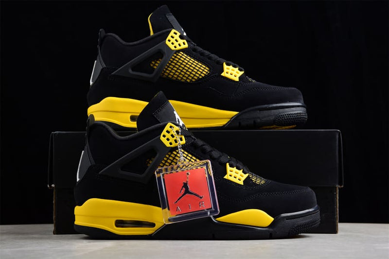 Air Jordan 4 Thunder