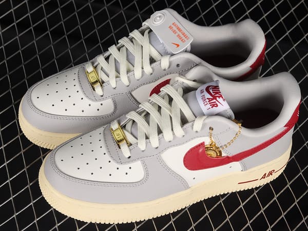 Air Force 1 o Just do It Photon Dust