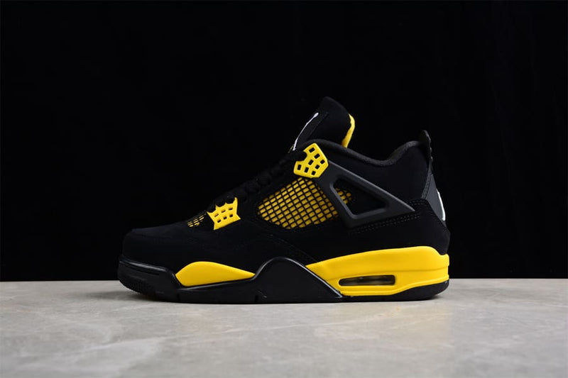 Air Jordan 4 Thunder