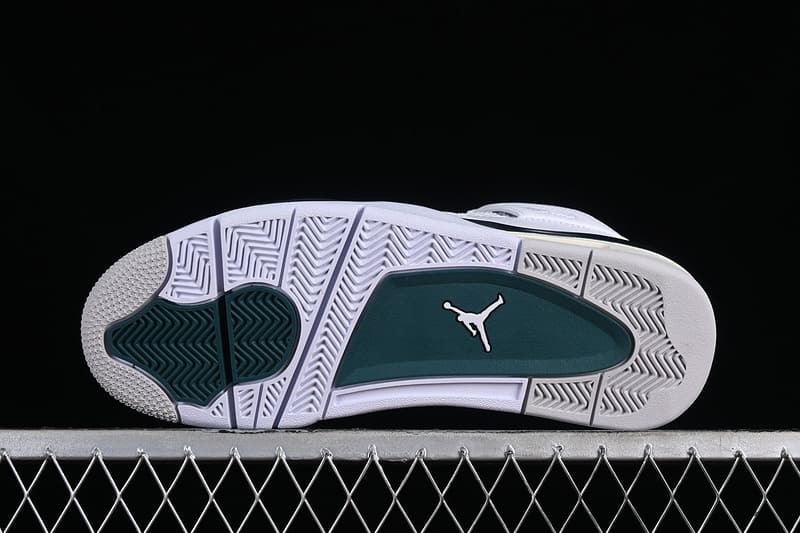 Air Jordan 4 Retro Oxidized Green