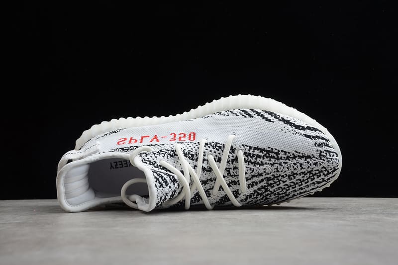 Adidas Yeezy 350 V2 Zebra