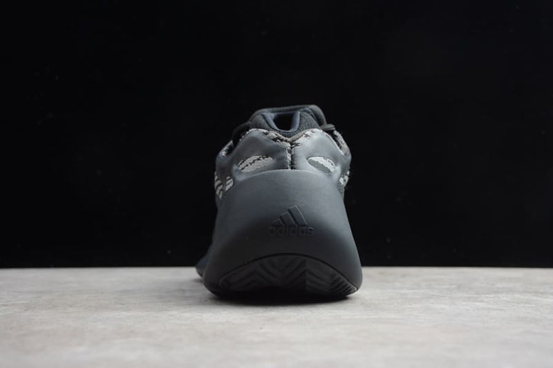 Adidas Yeezy 700 V3 Alvah