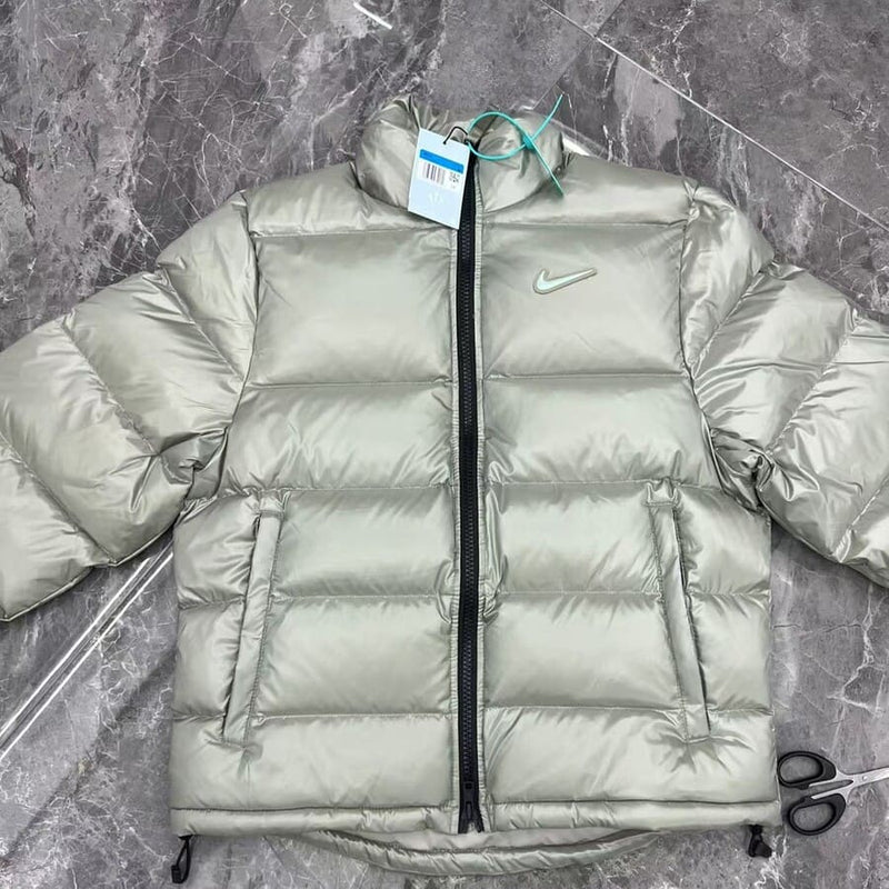 Jaqueta Puffer Nike NOCTA Cinza