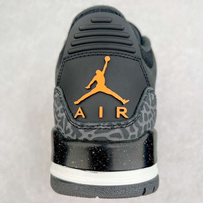 Air Jordan 3 Fear