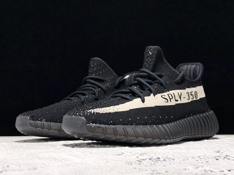 Adidas Yeezy 350 V2 Oreo