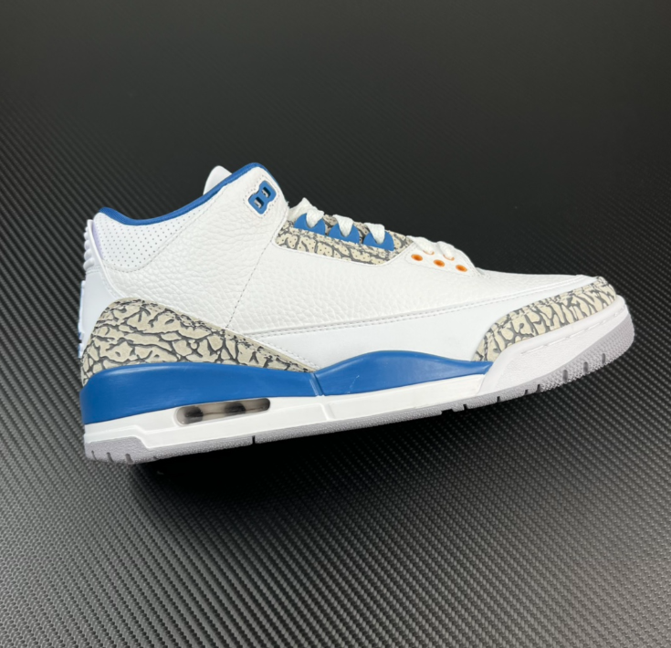 Air Jordan 3 Racer Blue