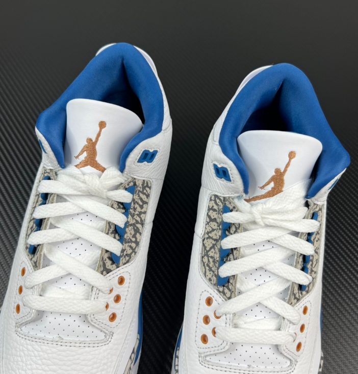 Air Jordan 3 Racer Blue