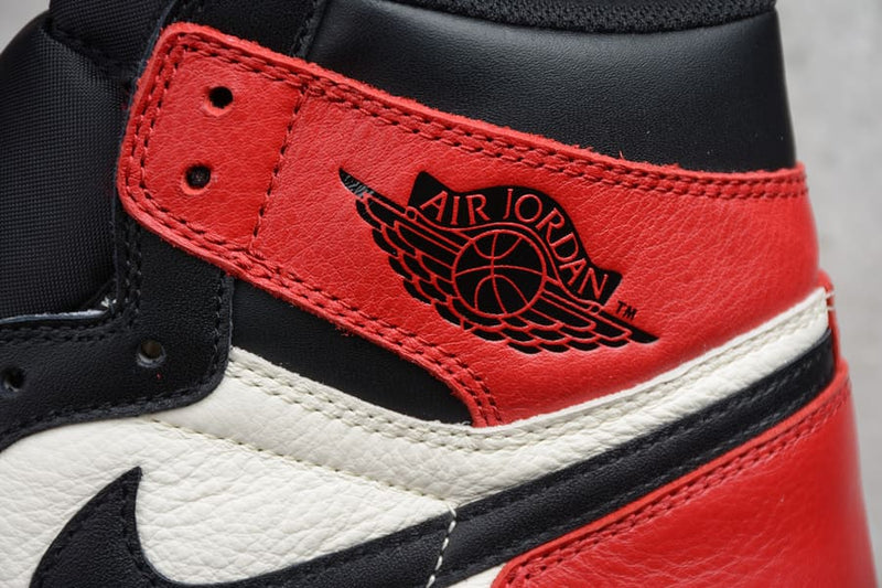 Air Jordan 1 High OG 'Bred Toe'