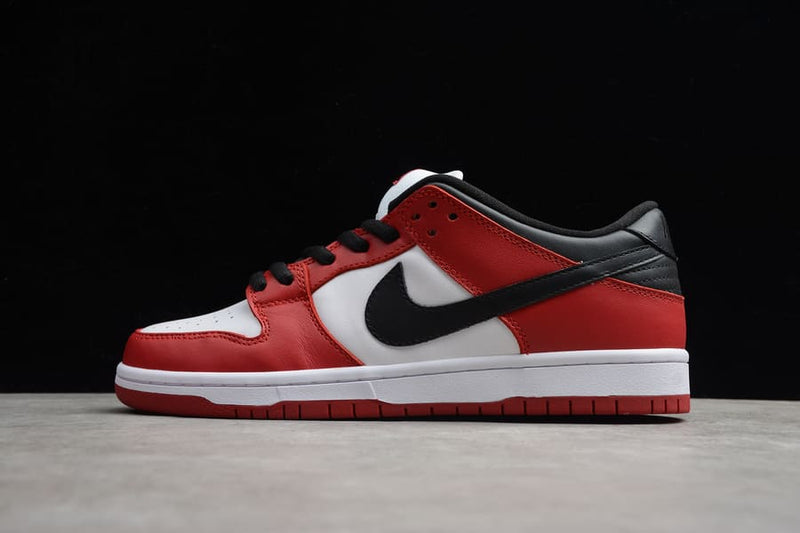 Nike SB Dunk Low Chicago