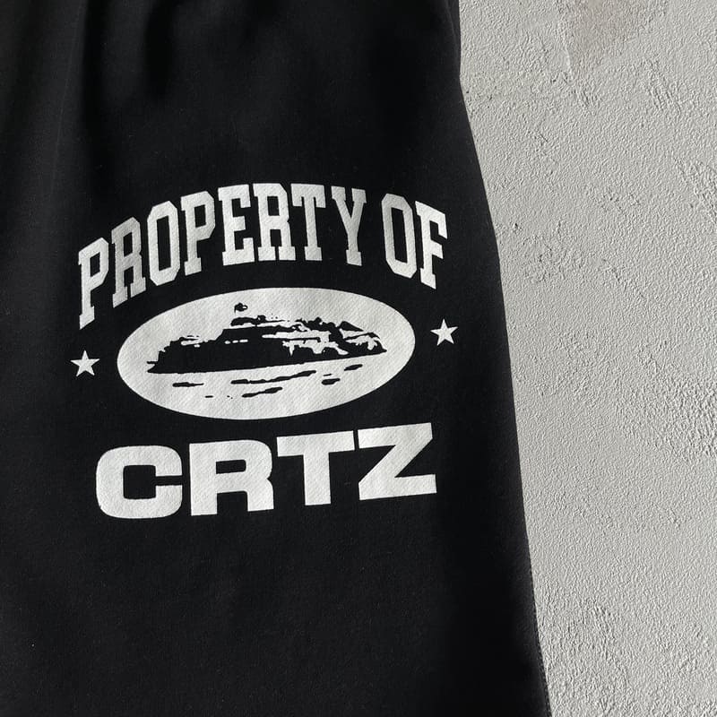 Conjunto Corteiz Shorts  Property of CRTZ Preto