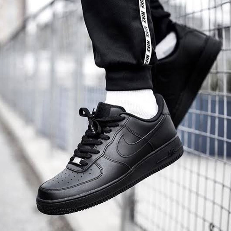 Air Force 1 Triple Black