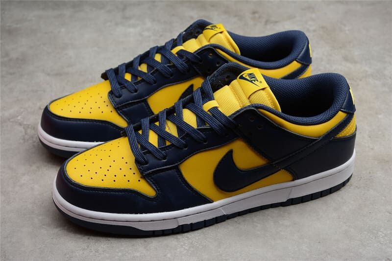 Nike Dunk Low Michigan