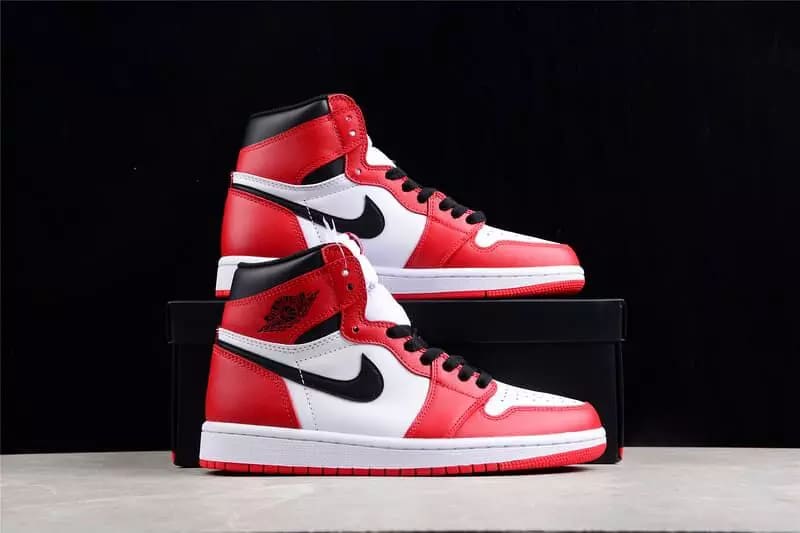 Air Jordan 1 High Chicago