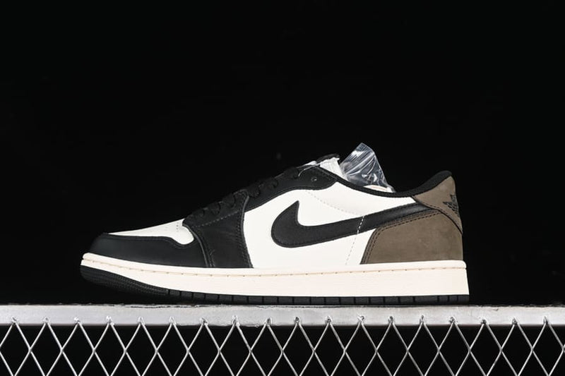 Jordan 1 Low OG Mocha