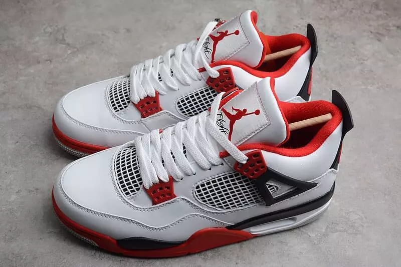 Air Jordan 4 Fire Red