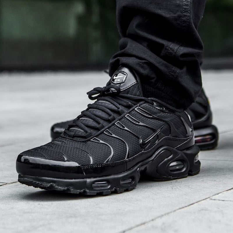 Air Max TN Plus Triple Black