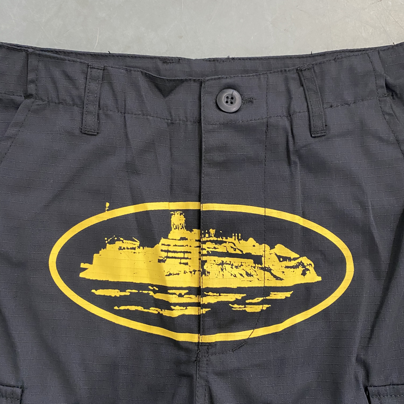 Shorts Corteiz Cargo Guerillaz Amarelo