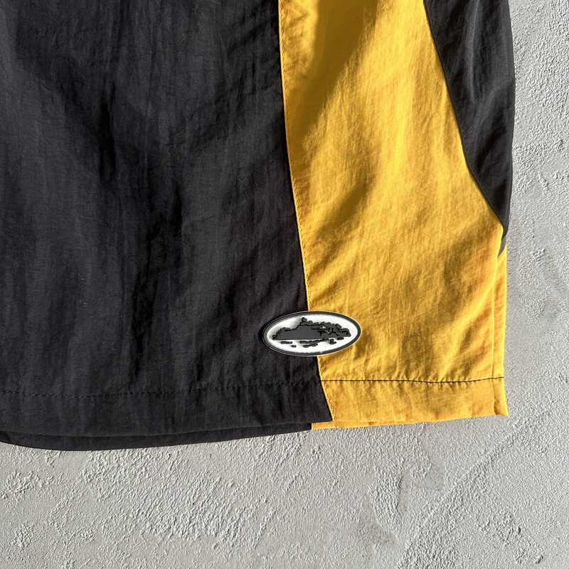 Shorts Corteiz Sun & Rain Preto/Amarelo