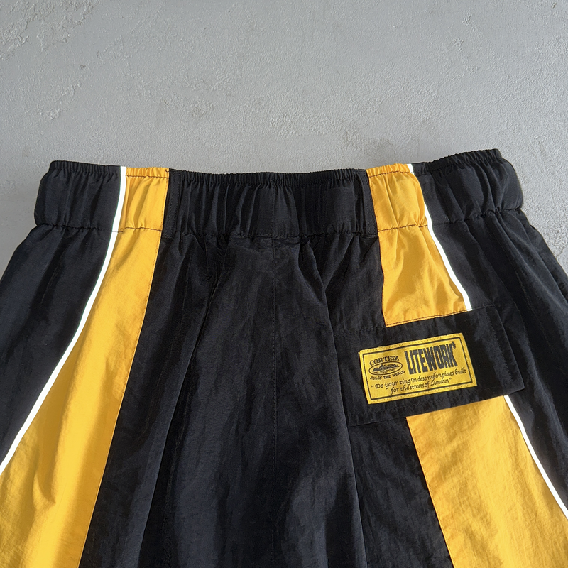 Shorts Corteiz Sun & Rain Preto/Amarelo