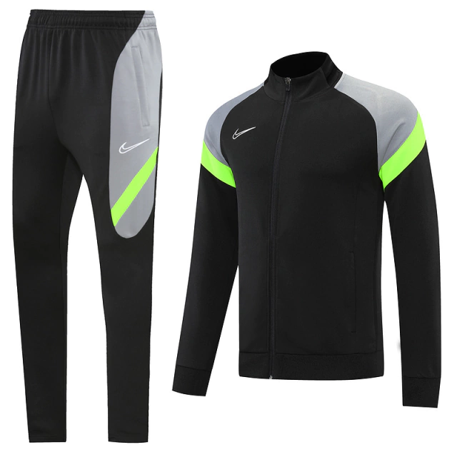 Conjunto Nike Sportswear Agasalho e Calça Preto e Verde