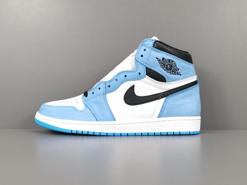 Air Jordan 1 UNC