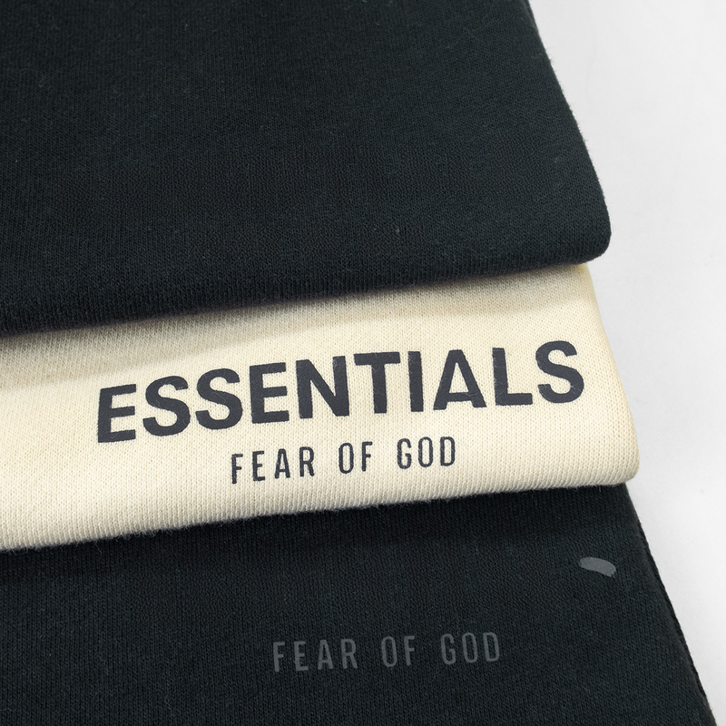 Shorts Moletom Fear of God Essentials Refletivo Canario