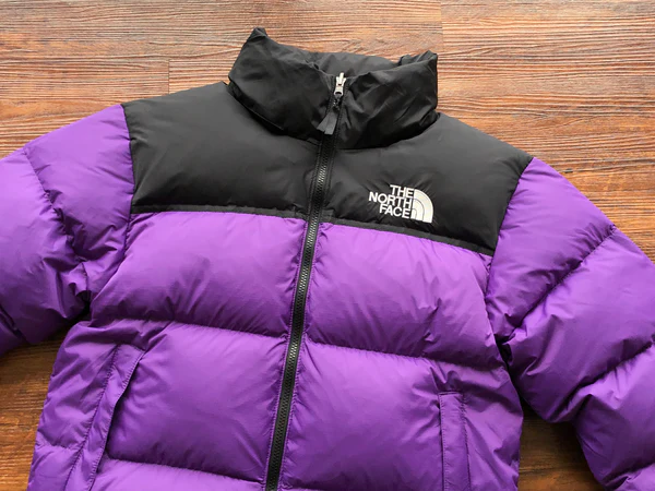 Jaqueta Puffer The North Face Roxo