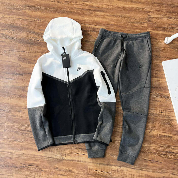 Conjunto Nike Tech Fleece Preto, Branco e Cinza