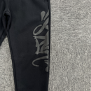 Conjunto Synaworld All black Logo