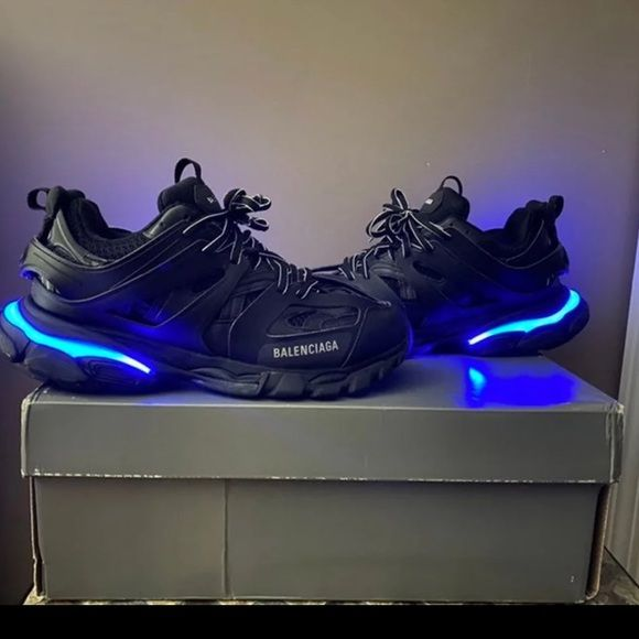 Balenciaga Track Preto LED